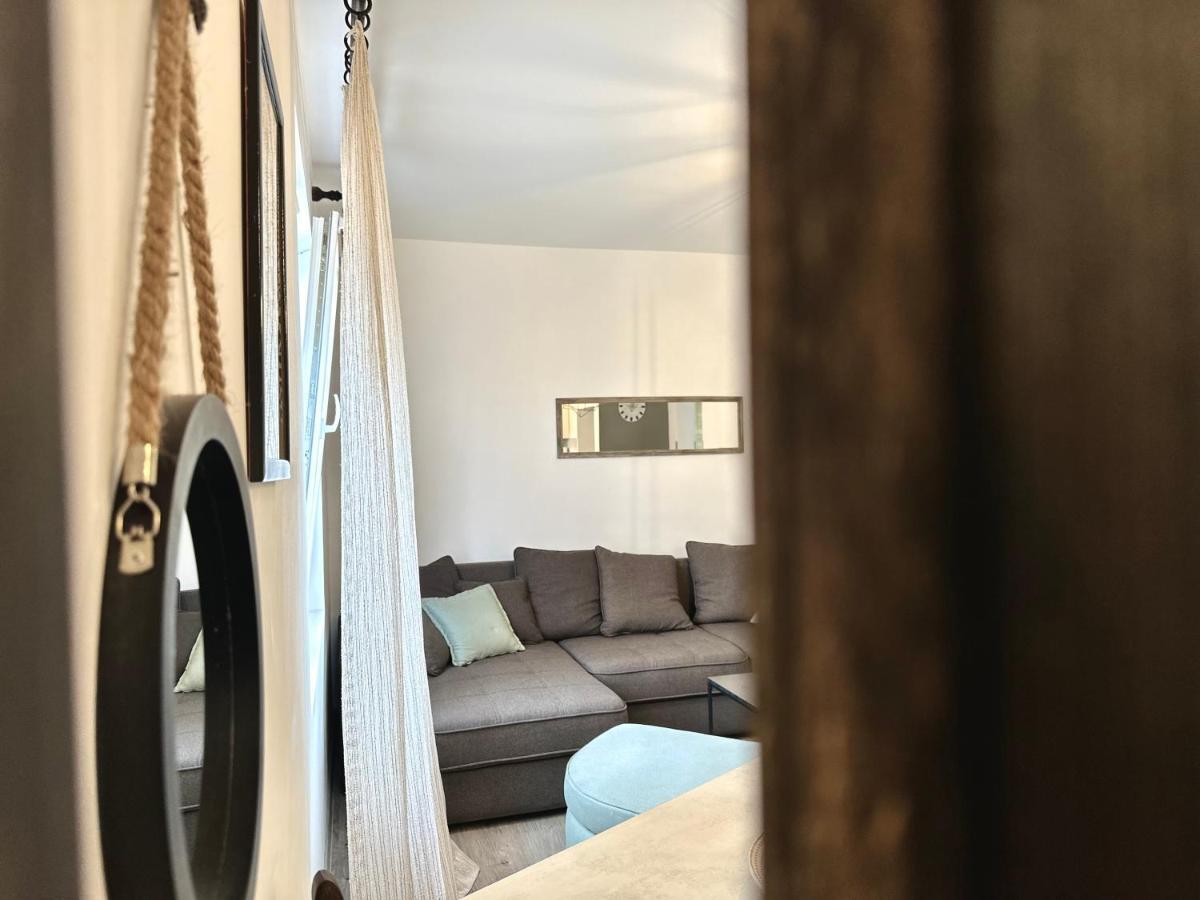 Apartment W *