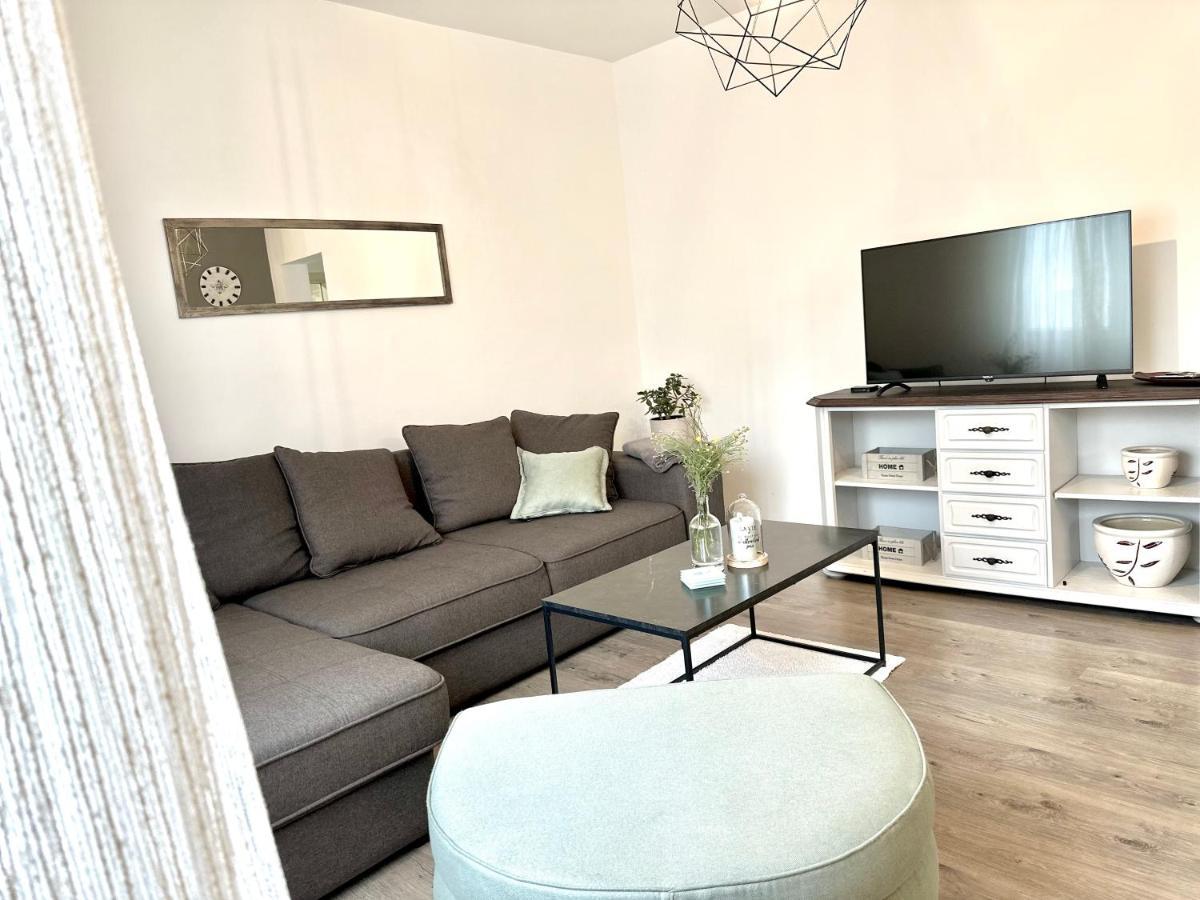 W Apartment *