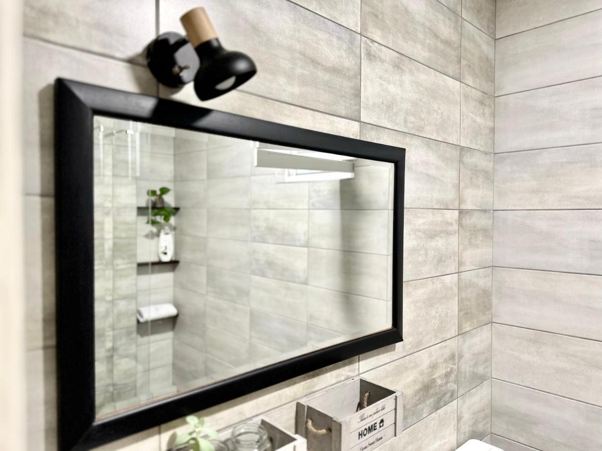 W Apartment *