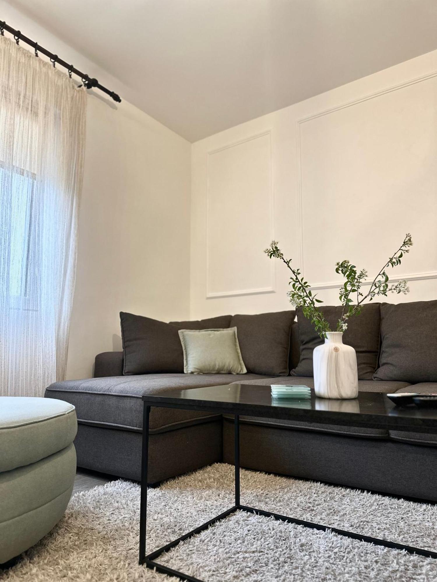 W Apartment